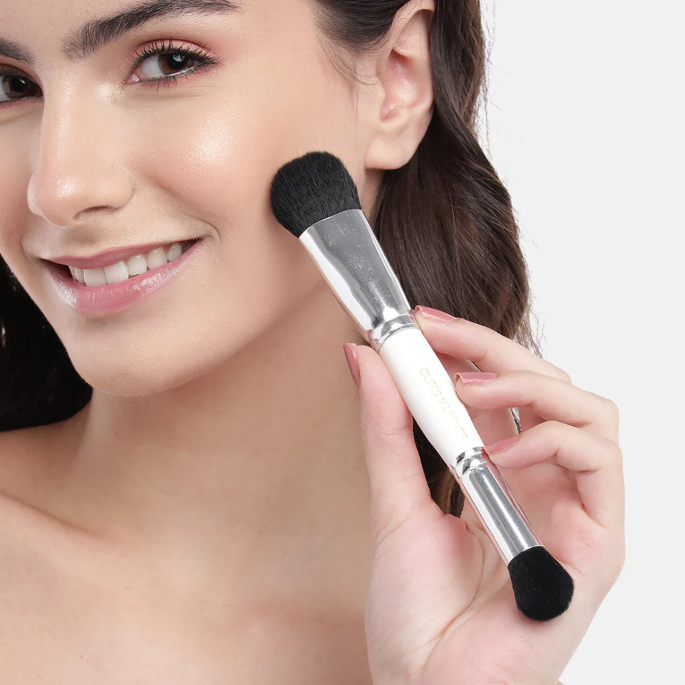 CUFFS N LASHES Double Duty Concealor & Foundation Brush - DD03 - Image 3