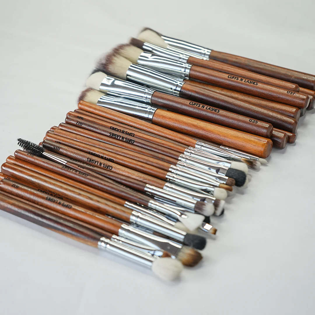 Cuffs N Lashes Brushes Set Of 44 (With Holder) - Image 5