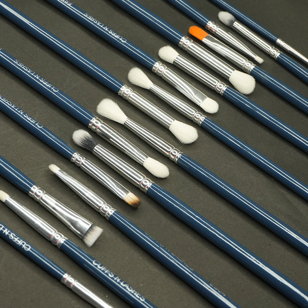 Cuffs N Lashes, The ULTIMATE Eye Brush set, Set of 18 - Image 3