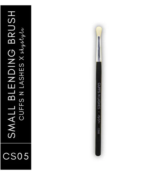 Cuffs N Lashes X Shystyles Makeup Brush - CS 05 Small Blending Brush - Image 2